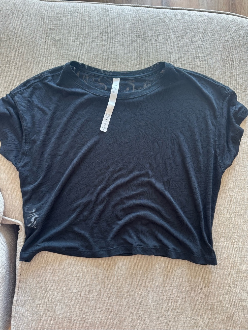 Lululemon cropped sheer short sleeve
